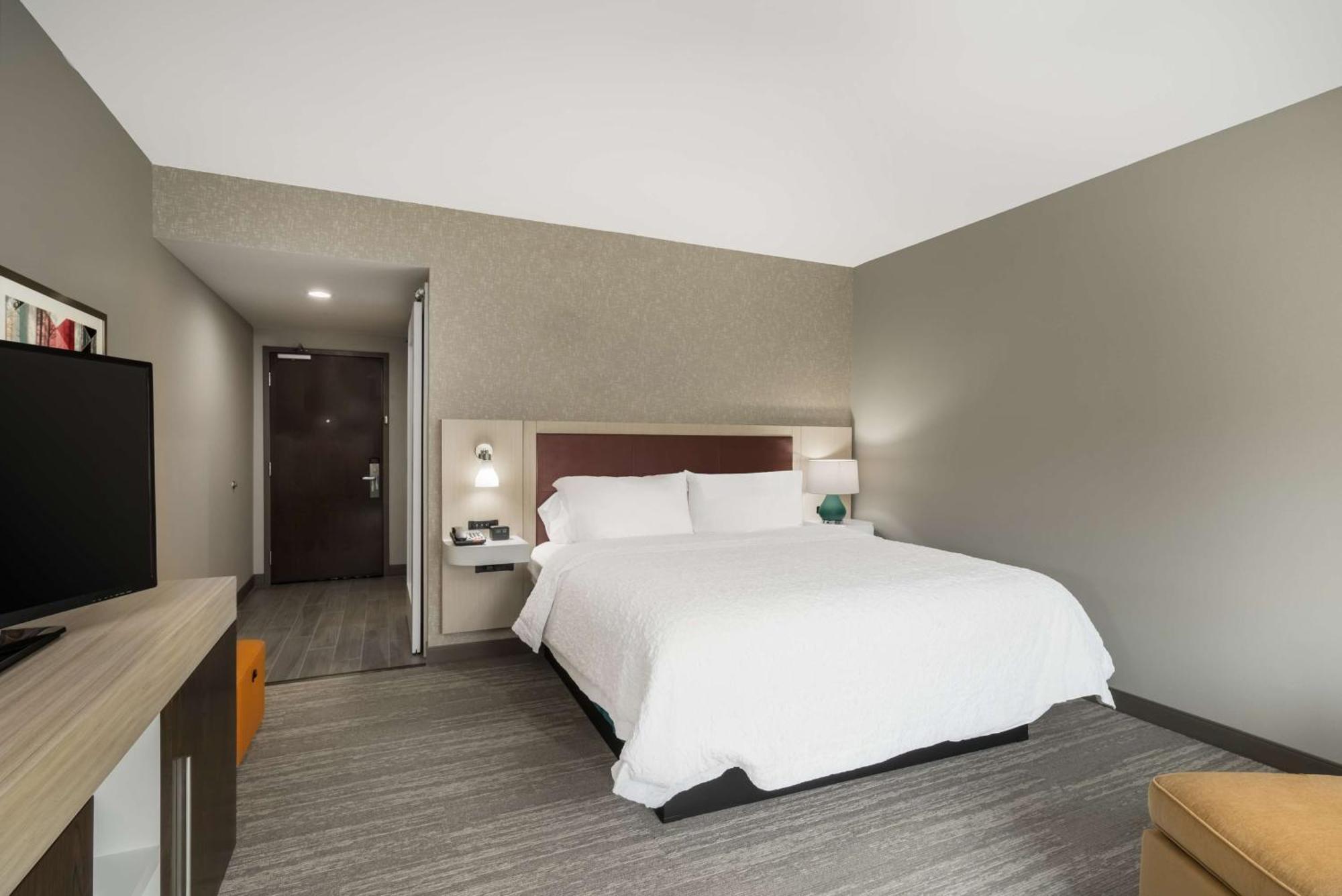 Hampton Inn Newport Kültér fotó